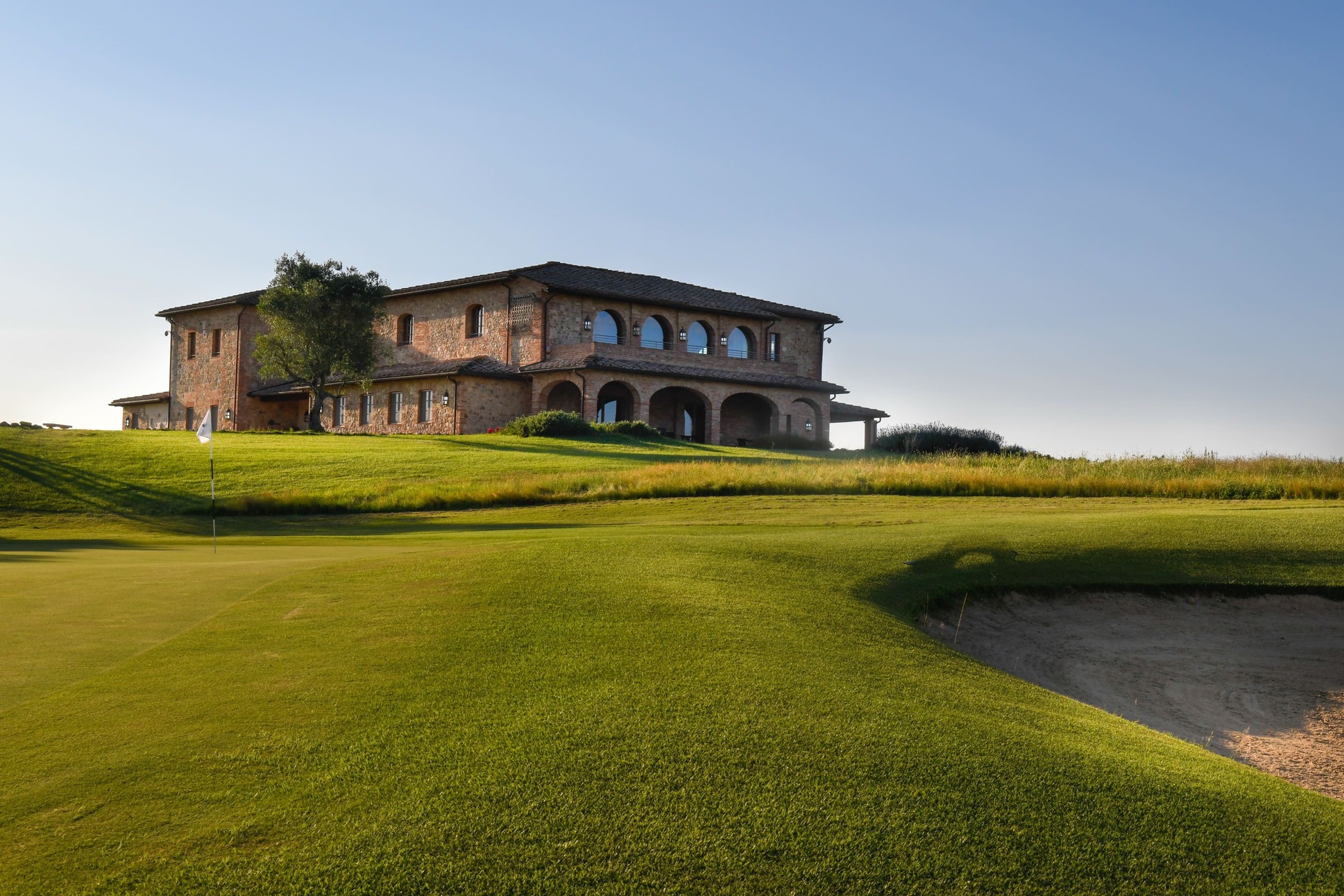 Royal Golf La Bagnaia_Clubhouse